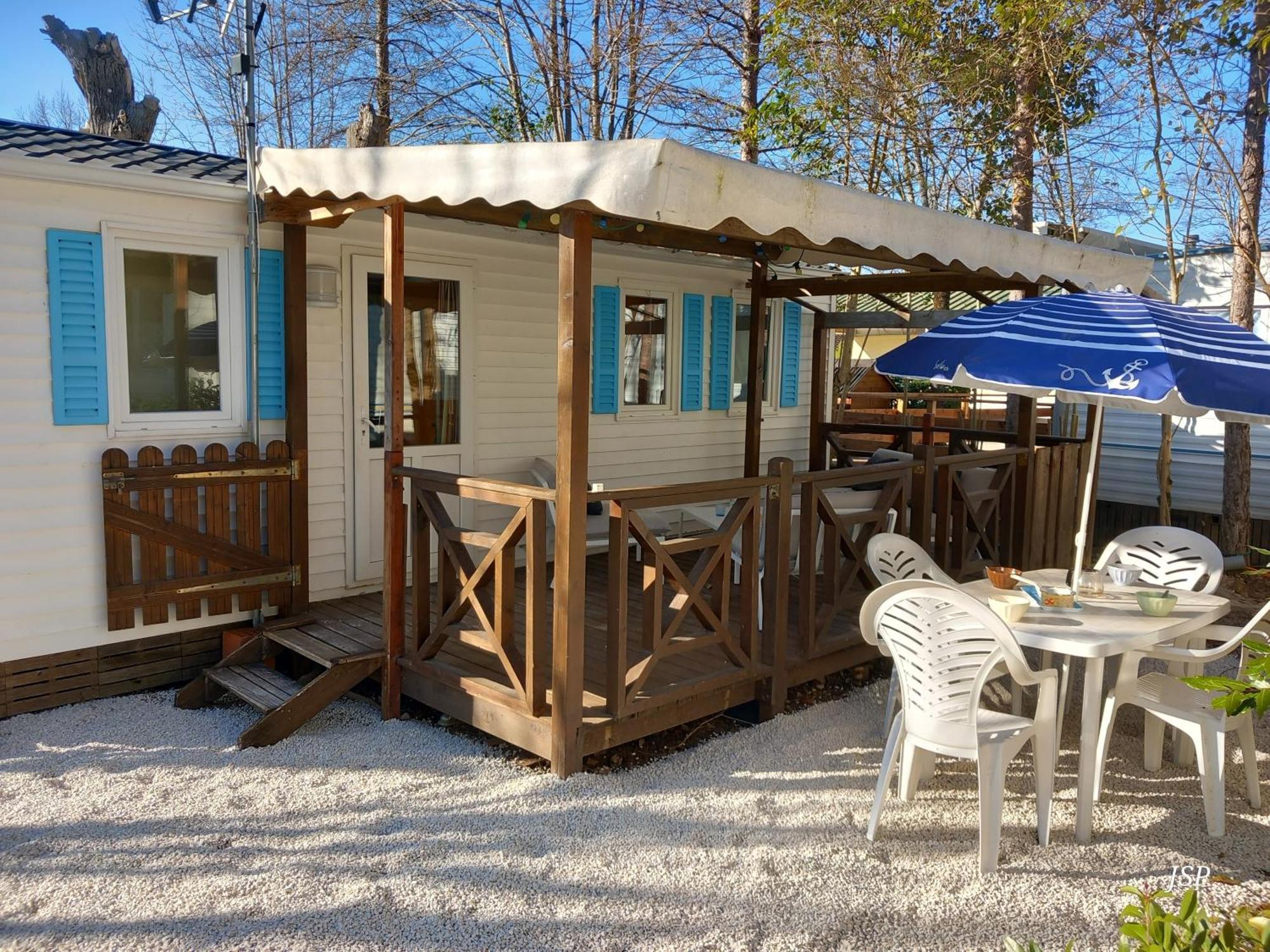 Mobilhome Les Volets Bleus Vaudreuille Eksteriør bilde